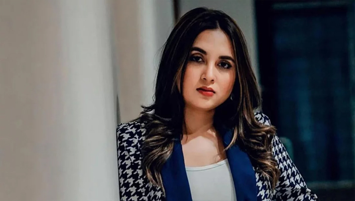 মাথায় ব্রেন টিউমারের অস্ত্রোপচার, কেমন আছেন তানিয়া বৃষ্টি